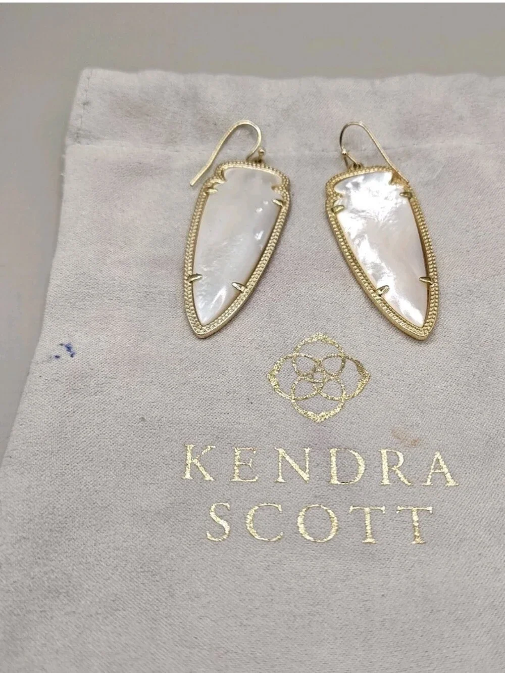 Kendra Scott kendra scott